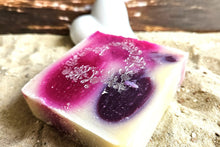 Laden Sie das Bild in den Galerie-Viewer, Lenis Liebste