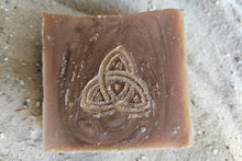 Laden Sie das Bild in den Galerie-Viewer, Seelenfreund