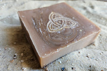 Laden Sie das Bild in den Galerie-Viewer, Seelenfreund