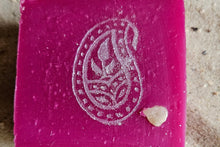 Laden Sie das Bild in den Galerie-Viewer, Pink Pearl