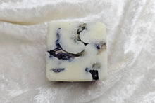 Laden Sie das Bild in den Galerie-Viewer, Badewürfel Traube