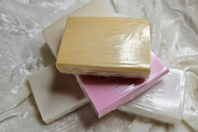 Laden Sie das Bild in den Galerie-Viewer, Haarwaschseife Milch und Honig