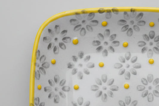 Keramik-Seifenschale - Blüten Grau-Gelb – Detailansicht