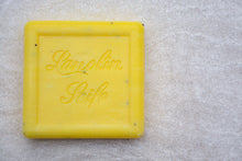 Laden Sie das Bild in den Galerie-Viewer, Lanolinseife Grapefruit Orange