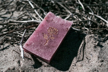 Laden Sie das Bild in den Galerie-Viewer, Hagebuttenröschen