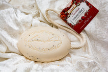 Laden Sie das Bild in den Galerie-Viewer, Kordelseife Sandelholz
