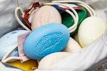 Laden Sie das Bild in den Galerie-Viewer, Kordelseife Für`n Griebel