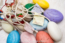 Laden Sie das Bild in den Galerie-Viewer, Kordelseife Kornblume Himmelblau