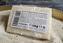 Laden Sie das Bild in den Galerie-Viewer, Haarwaschseife Sandelholz
