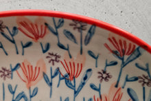 Laden Sie das Bild in den Galerie-Viewer, Seifenschale, Blume organger Rand
