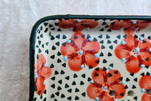 Laden Sie das Bild in den Galerie-Viewer, Seifenschale, Retro rote Blüte

