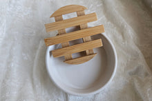 Laden Sie das Bild in den Galerie-Viewer, Seifenschale mit Bambuseinlage, rund

