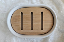 Laden Sie das Bild in den Galerie-Viewer, Seifenschale mit Bambuseinlage, oval
