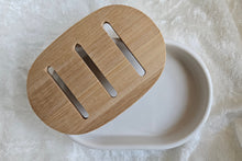 Laden Sie das Bild in den Galerie-Viewer, Seifenschale mit Bambuseinlage, oval
