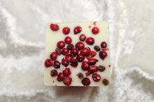 Laden Sie das Bild in den Galerie-Viewer, Badewürfel Cranberry
