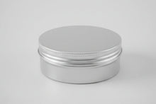 Laden Sie das Bild in den Galerie-Viewer, Seifendose aus Aluminium rund
