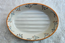 Laden Sie das Bild in den Galerie-Viewer, Seifenschale, Rille Blatt
