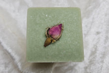 Laden Sie das Bild in den Galerie-Viewer, Badewürfel Rosenknospe
