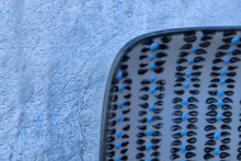 Laden Sie das Bild in den Galerie-Viewer, Seifenschale, Punkte grauer Rand
