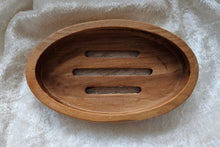 Laden Sie das Bild in den Galerie-Viewer, Olivenholz oval
