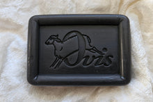 Laden Sie das Bild in den Galerie-Viewer, Schafmilchseife Patchouli
