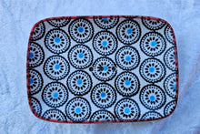 Laden Sie das Bild in den Galerie-Viewer, Seifenschale, Retro roter Rand
