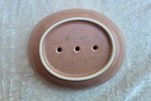 Laden Sie das Bild in den Galerie-Viewer, Seifenschale, rosa Goldrand
