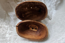 Laden Sie das Bild in den Galerie-Viewer, Rustik klein
