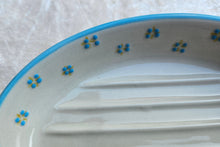 Laden Sie das Bild in den Galerie-Viewer, Seifenschale, Rille blau
