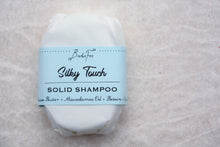 Laden Sie das Bild in den Galerie-Viewer, festes shampoo Silky Touch
